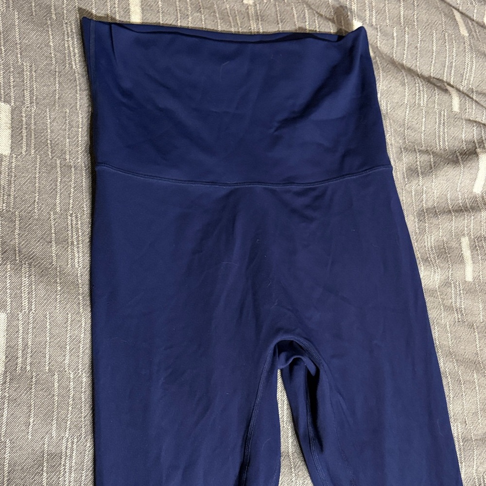 Women's High-Waisted Navy Leggings